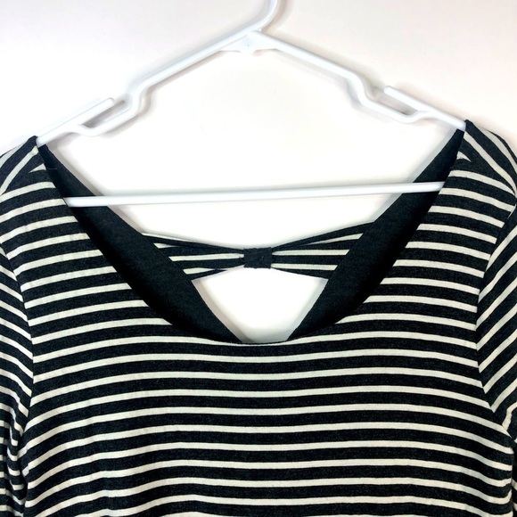 Skies are Blue charcoal gray cream stripe v-neck long sleeve top layer look M - Picture 4 of 10